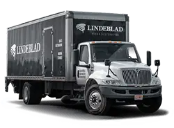 Professional piano moving truck that Lindeblad Piano uses to deliver free nationwide delivery.