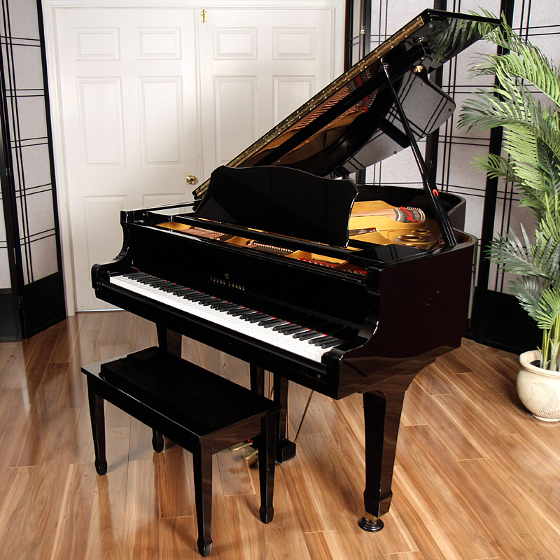 1986 young chang baby grand piano model g 175 1986 young chang baby grand piano model g 175