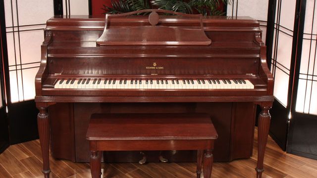 <span>1943</span> Steinway Console