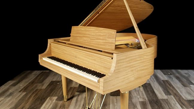 <span>1956</span> Steinway M