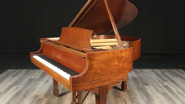 <span>1957</span> Steinway S