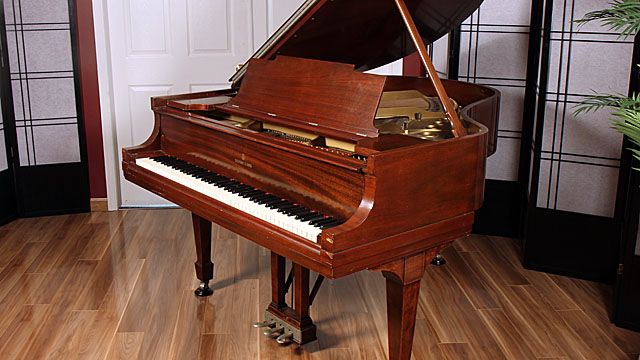 <span>1925</span> Steinway M