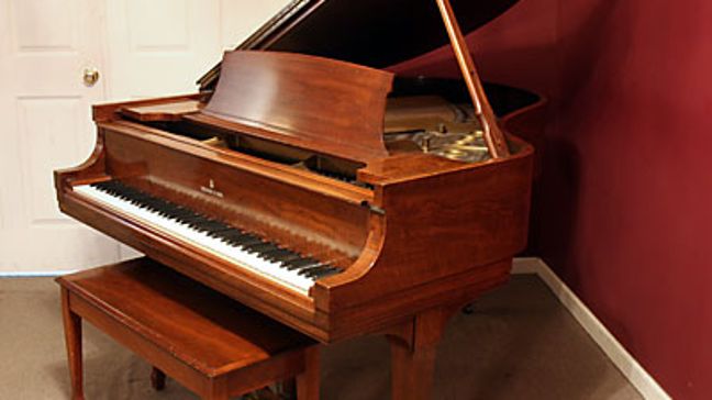 <span>1938</span> Steinway M