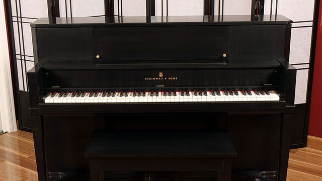 <span>1940</span> Steinway Console