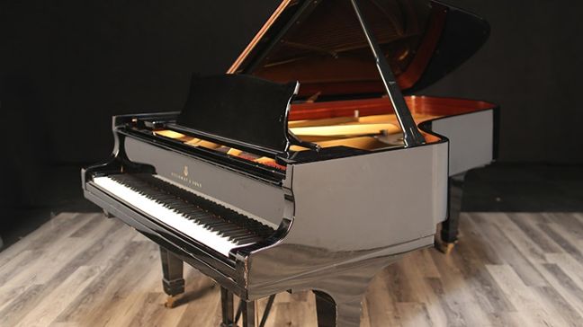 <span>1984</span> Steinway C