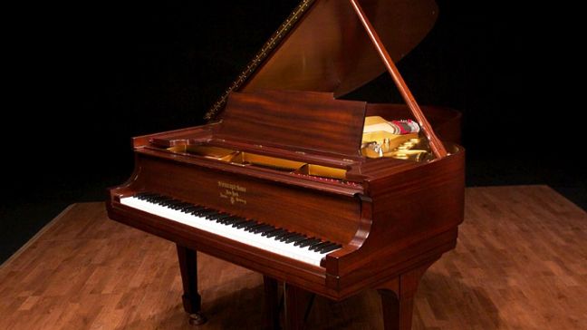 <span>1929</span> Steinway M