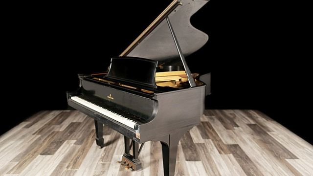 <span>1941</span> Steinway L