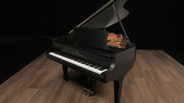 <span>1943</span> Steinway L