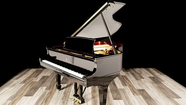 <span>1951</span> Steinway L