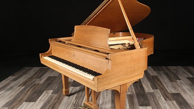 <span>1967</span> Steinway L