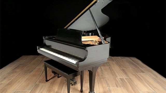 <span>1980</span> Steinway L