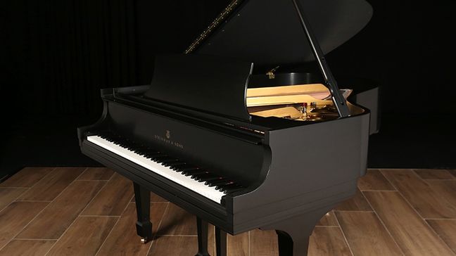 <span>1984</span> Steinway L