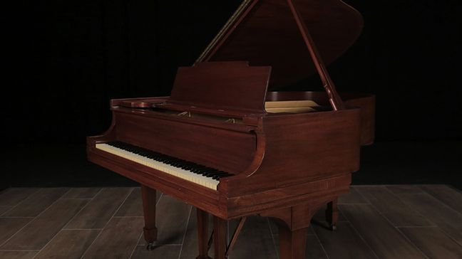 <span>1916</span> Steinway M