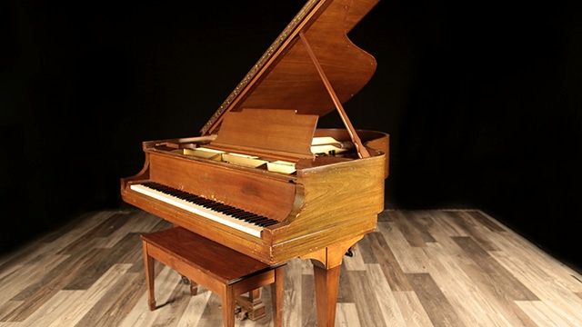 <span>1917</span> Steinway M