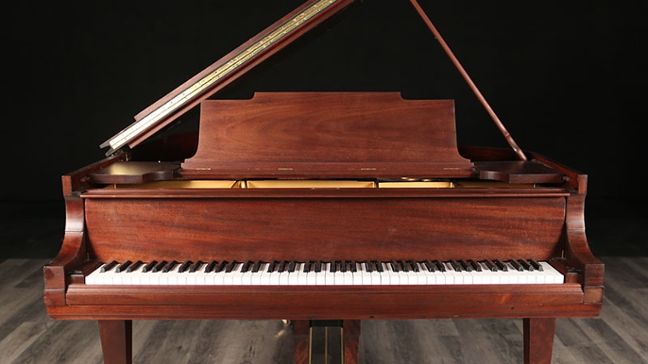 <span>1915</span> Steinway M