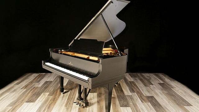 <span>1925</span> Steinway M