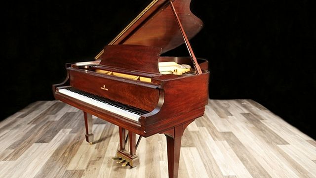 <span>1940</span> Steinway M