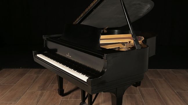 <span>1943</span> Steinway M