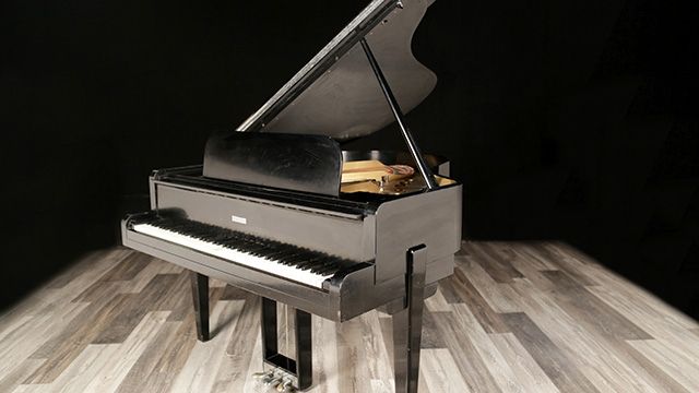 <span>1943</span> Steinway M