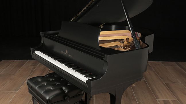 <span>1945</span> Steinway M