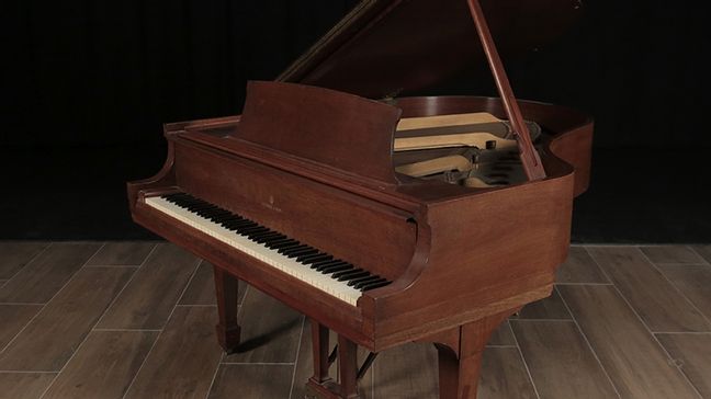 <span>1949</span> Steinway M