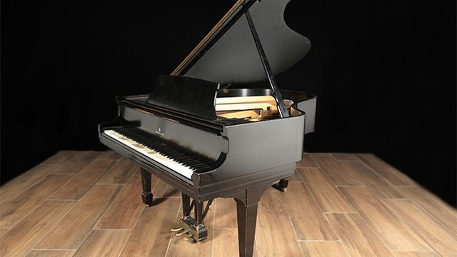 <span>1955</span> Steinway M