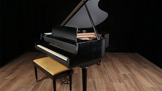 <span>1958</span> Steinway M