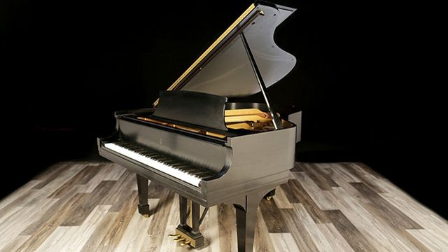 <span>1970</span> Steinway M