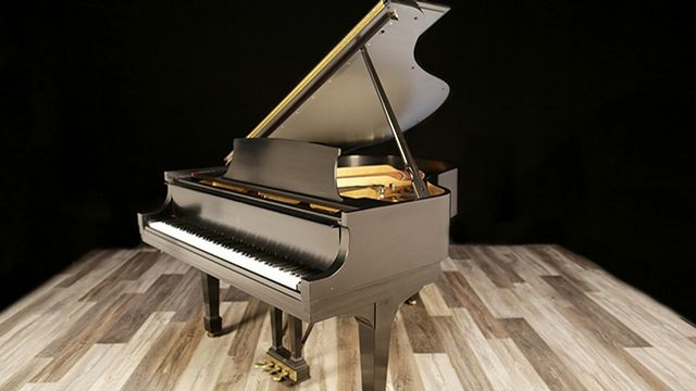 <span>1973</span> Steinway M