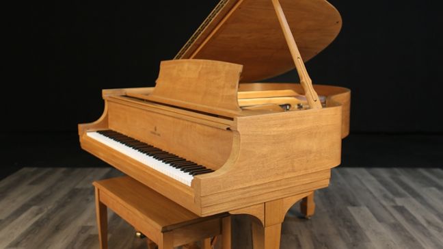 <span>1957</span> Steinway S