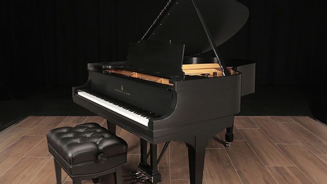 <span>1957</span> Steinway M