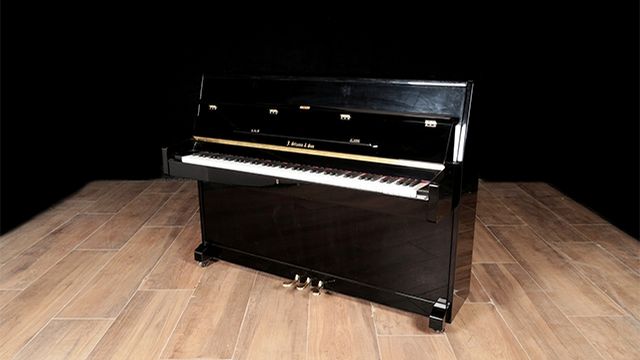 Strauss Console