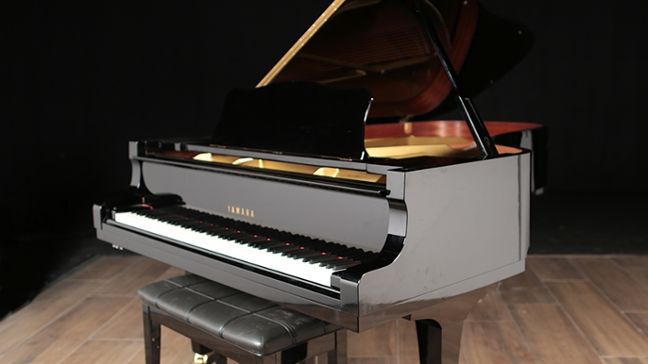 <span>1987</span> Yamaha C7