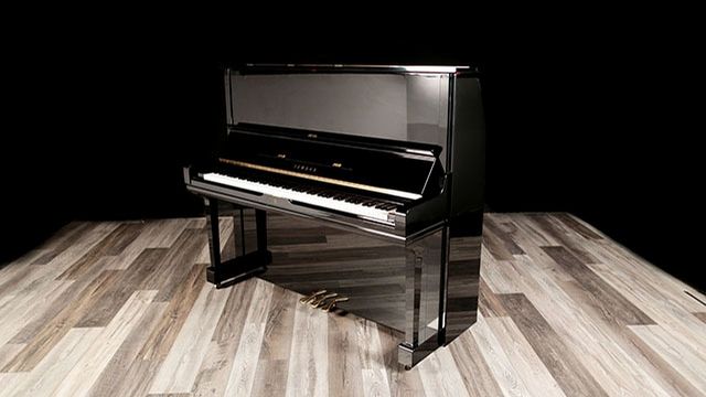 <span>1982</span> Yamaha U3