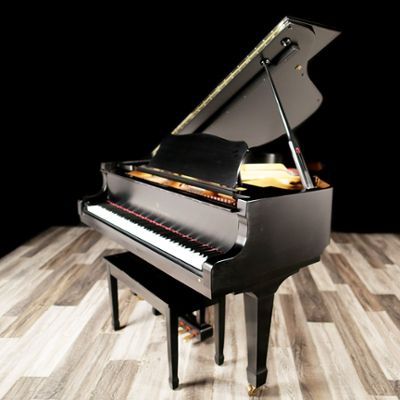Young Chang pianos for sale: 1993 Young Chang Grand G-157 - $   0